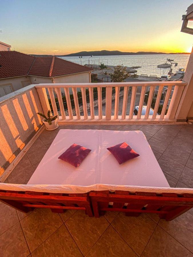 Apartman Luka Σίμπενικ Εξωτερικό φωτογραφία